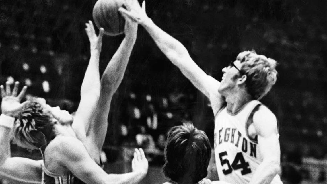 The Public Pulse: Remember this 'gangly, uncoordinated freshman' turned basketball star